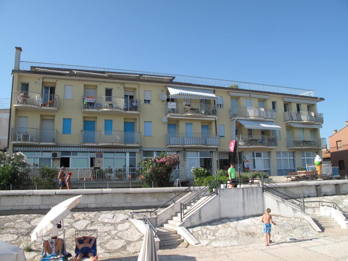 Ferienwohnung Penthouse Attico Mara Caorle Exterior foto