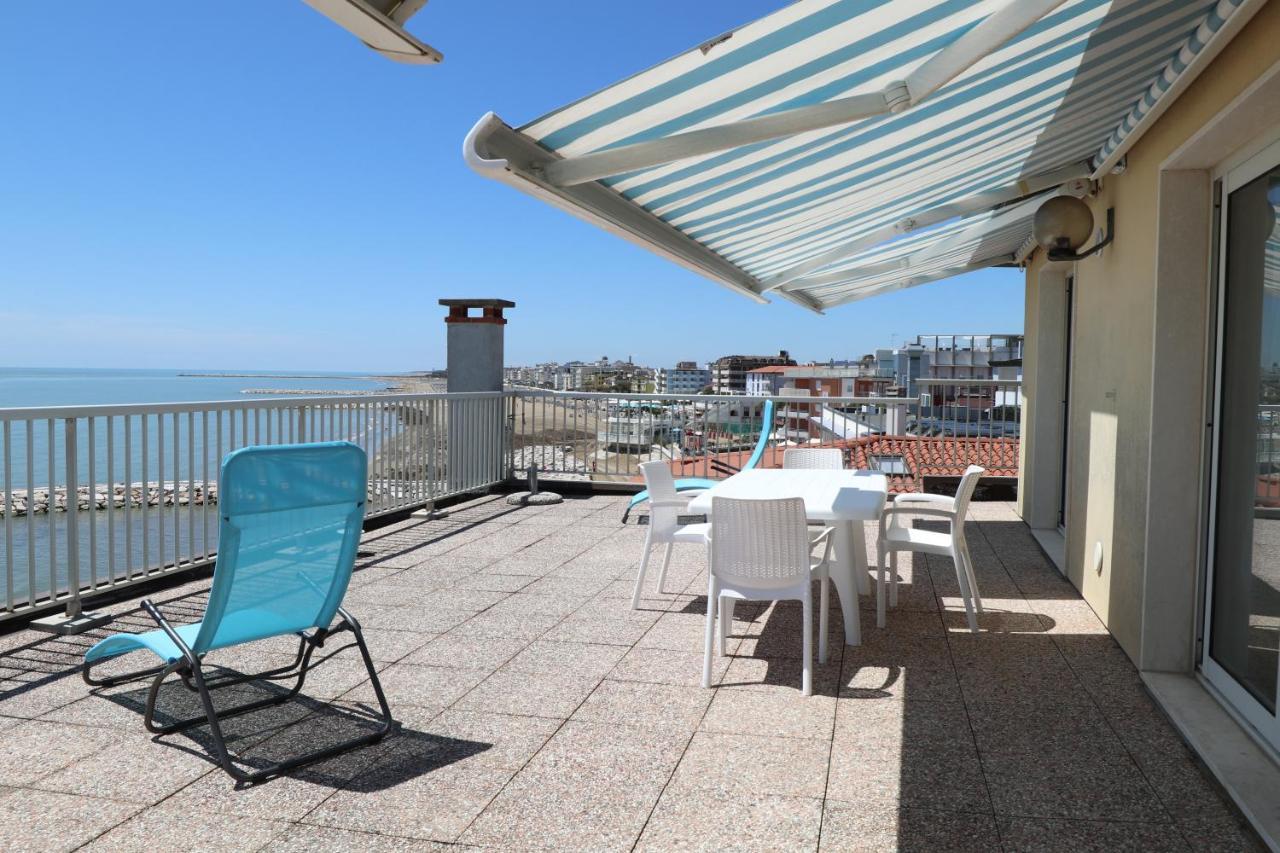 Ferienwohnung Penthouse Attico Mara Caorle Exterior foto