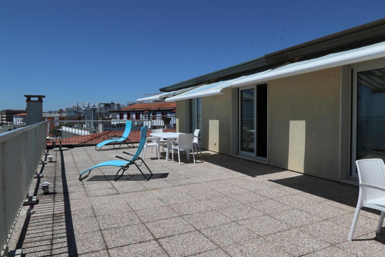 Ferienwohnung Penthouse Attico Mara Caorle Exterior foto