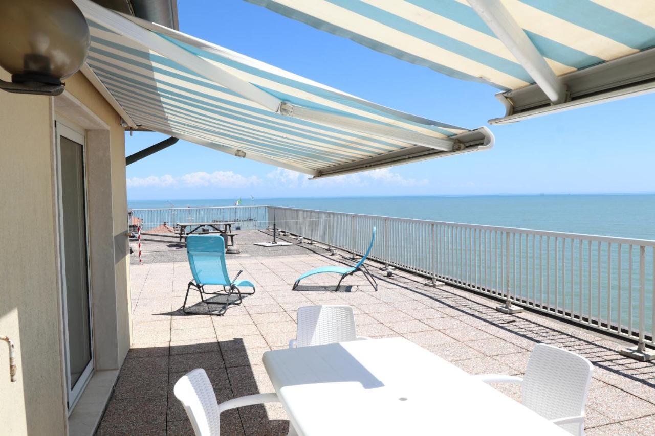 Ferienwohnung Penthouse Attico Mara Caorle Exterior foto