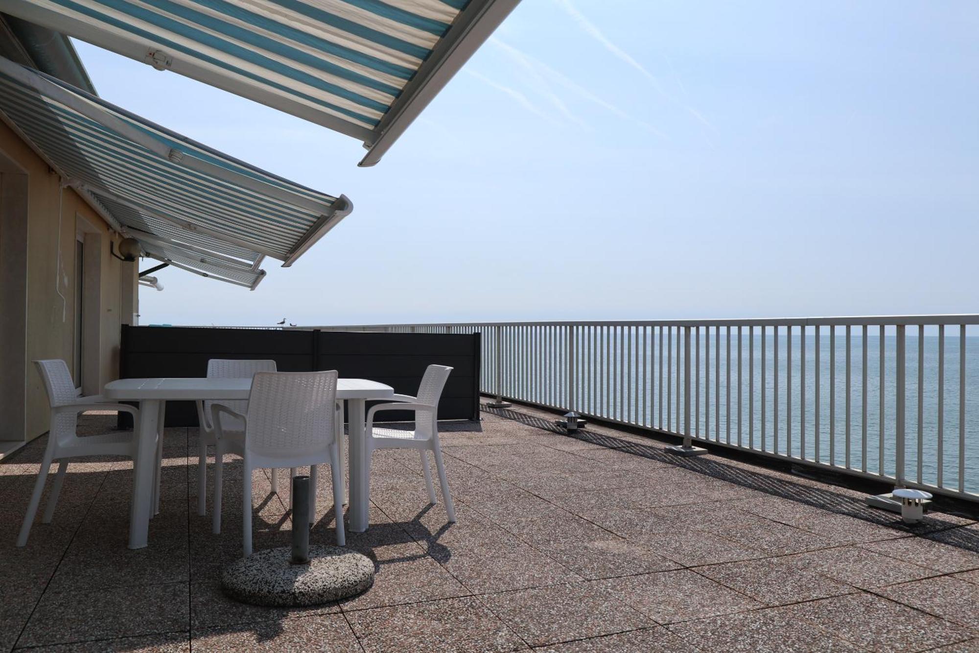 Ferienwohnung Penthouse Attico Mara Caorle Exterior foto