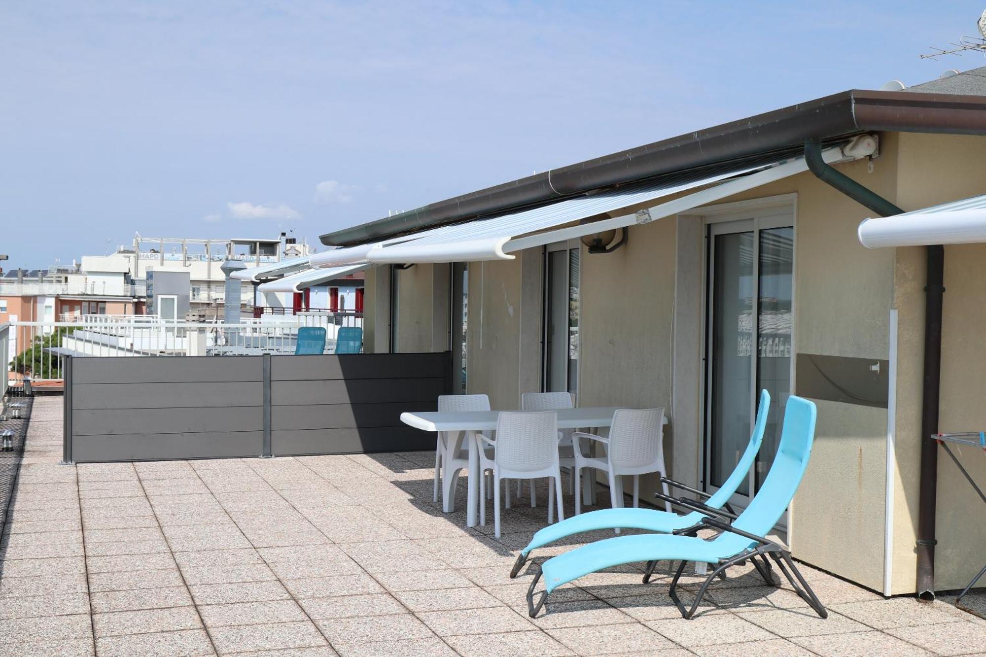 Ferienwohnung Penthouse Attico Mara Caorle Exterior foto
